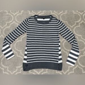 Express Women's Striped Sweater - Black and White